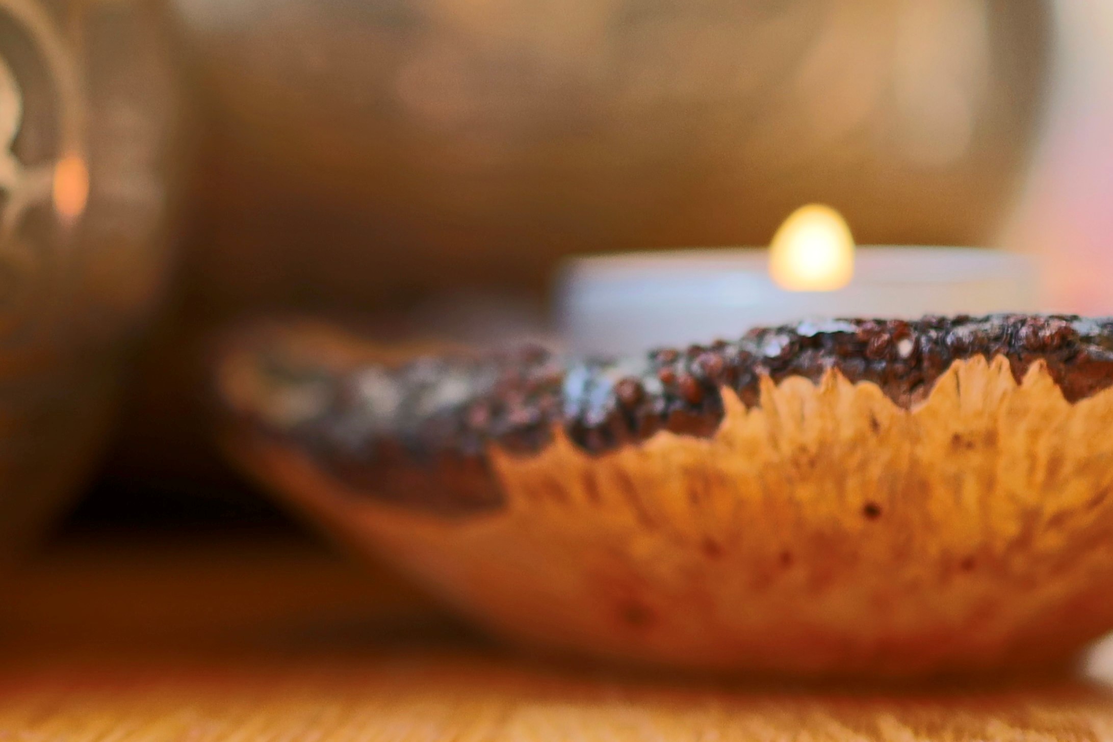 Kerze im YES Yogastudio Enikö Schwarte in Wuppertal