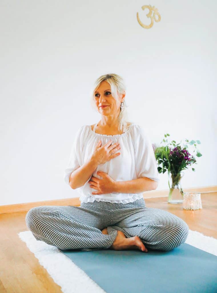 Hatha Yoga Wuppertal - Meditation im YES Yogastudio Enikö Schwarte